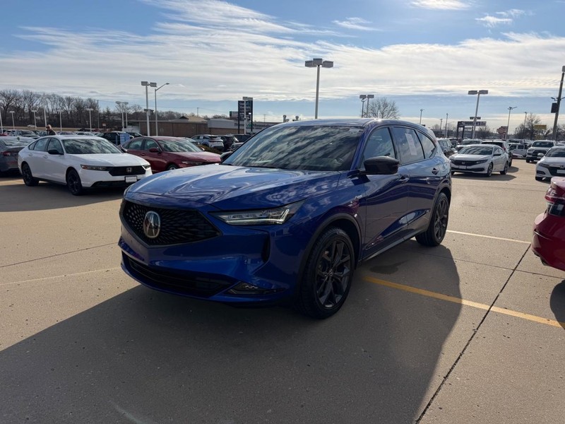 Acura MDX Vehicle Full-screen Gallery Image 07