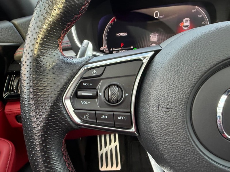 Acura MDX Vehicle Full-screen Gallery Image 15