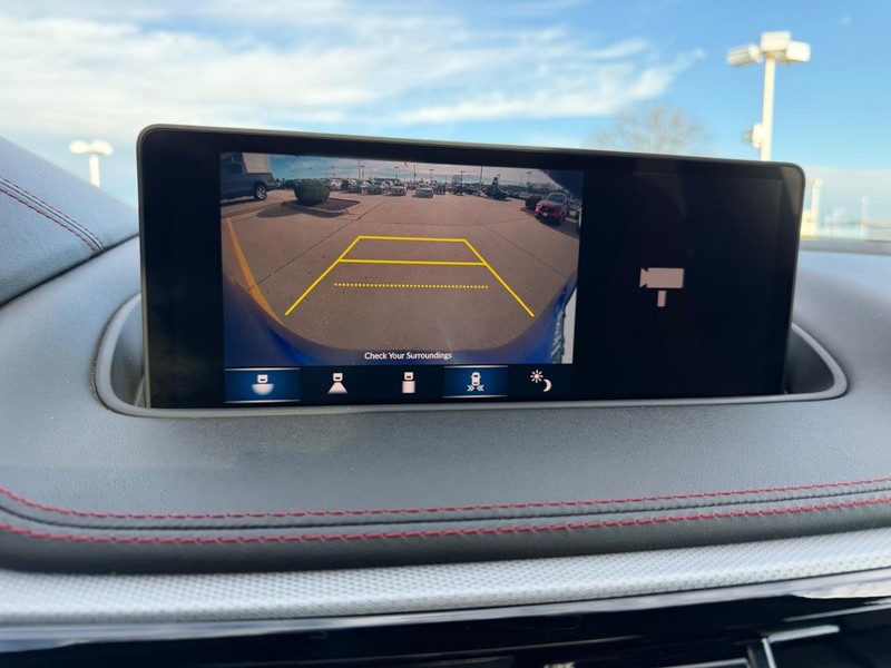 Acura MDX Vehicle Full-screen Gallery Image 25