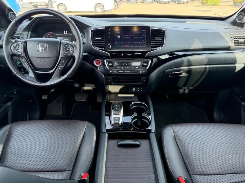 Honda Ridgeline Vehicle Full-screen Gallery Image 10