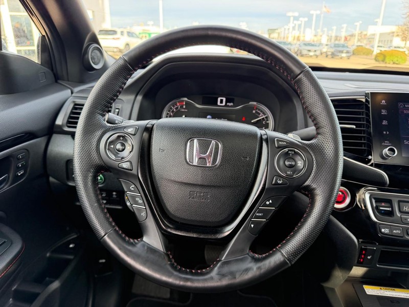 Honda Ridgeline Vehicle Full-screen Gallery Image 11