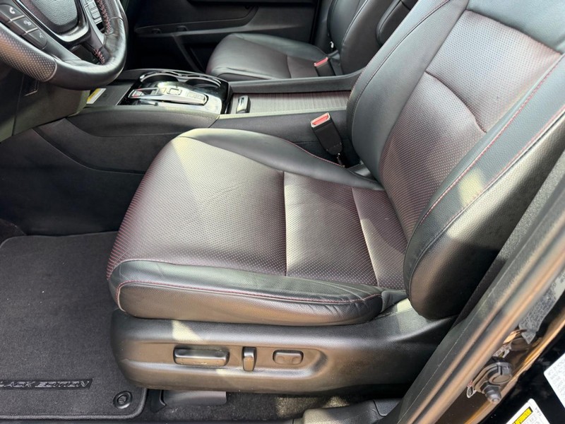 Honda Ridgeline Vehicle Full-screen Gallery Image 20