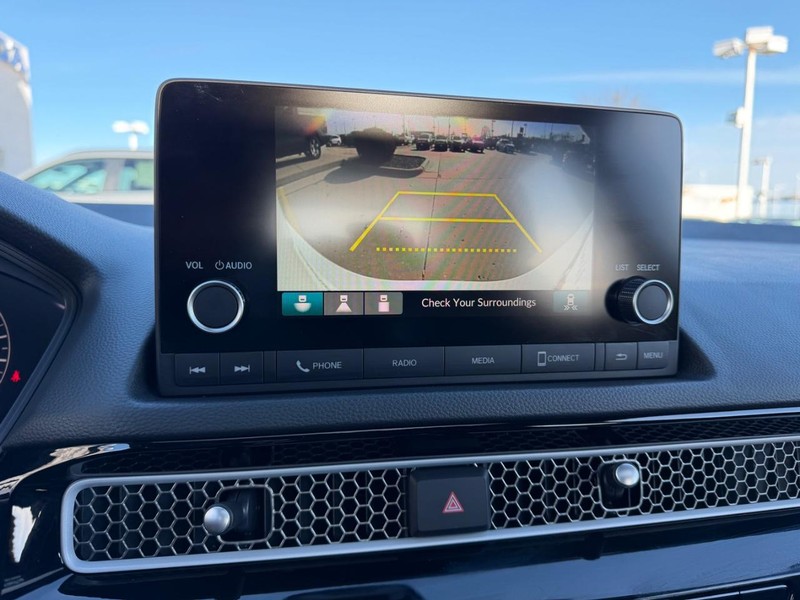 Honda Civic Sedan Hybrid Vehicle Full-screen Gallery Image 21