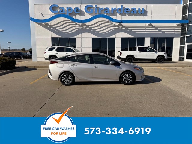 Cape Girardeau MO 2019 Toyota Prius Prime more details - toyota prius prime
