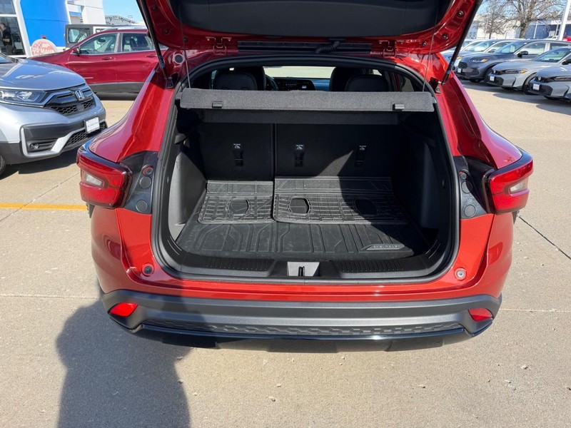 Chevrolet Trax Vehicle Full-screen Gallery Image 04