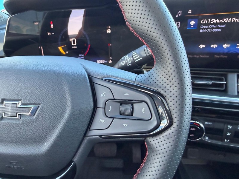 Chevrolet Trax Vehicle Full-screen Gallery Image 13