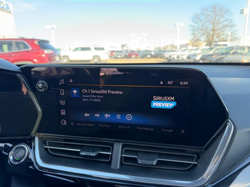 Chevrolet Trax Vehicle Full-screen Gallery Image 14