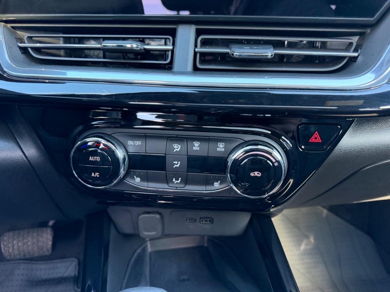 Chevrolet Trax Vehicle Full-screen Gallery Image 15