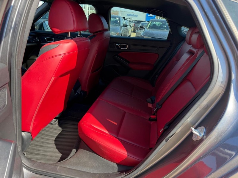 Acura Integra Vehicle Full-screen Gallery Image 08