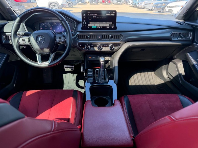 Acura Integra Vehicle Full-screen Gallery Image 10