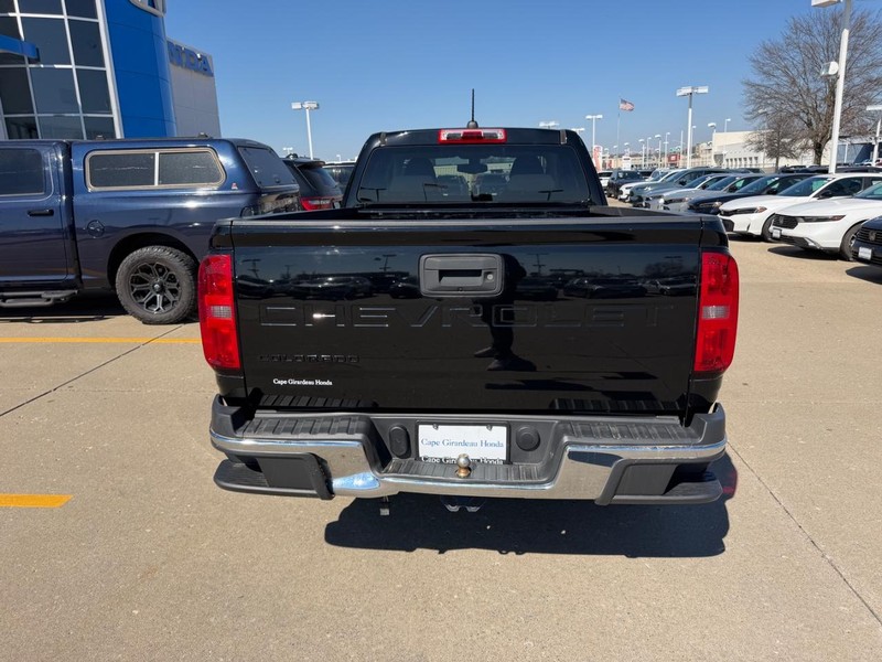 Chevrolet Colorado Vehicle Full-screen Gallery Image 03