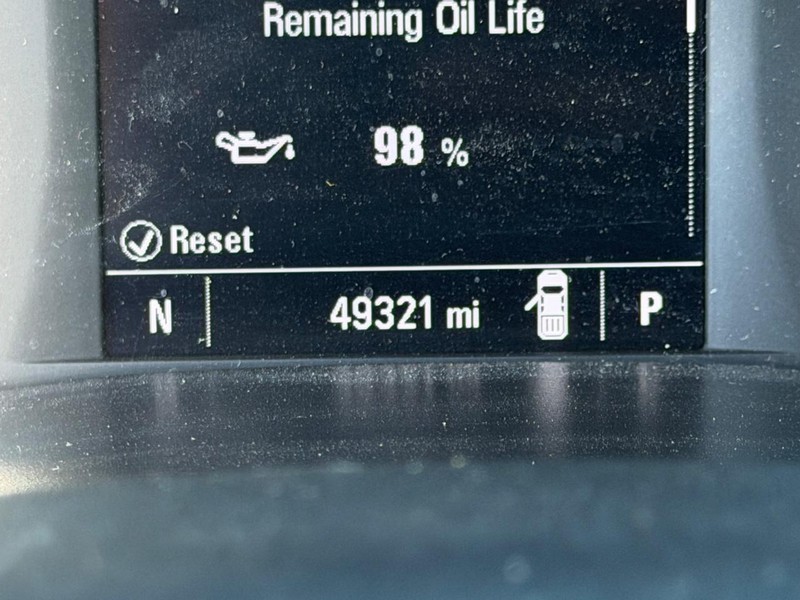 Chevrolet Colorado Vehicle Full-screen Gallery Image 20