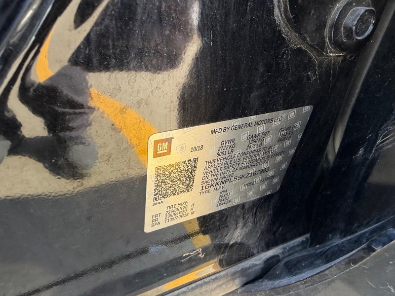 GMC Acadia Vehicle Full-screen Gallery Image 25