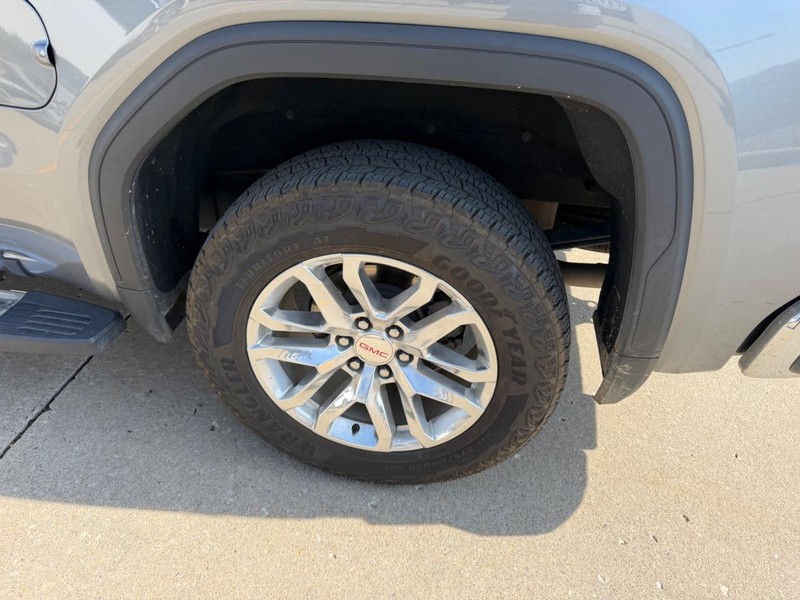 GMC Sierra 1500 Vehicle Full-screen Gallery Image 05