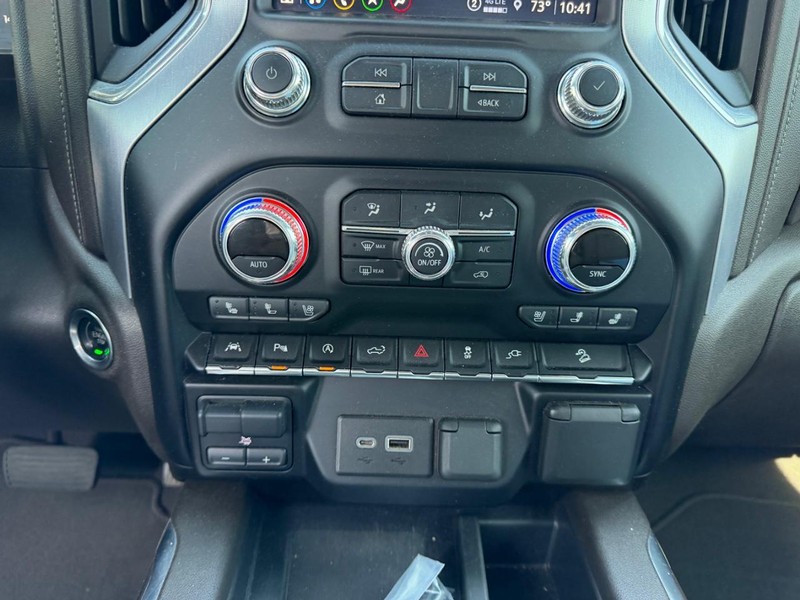 GMC Sierra 1500 Vehicle Full-screen Gallery Image 14