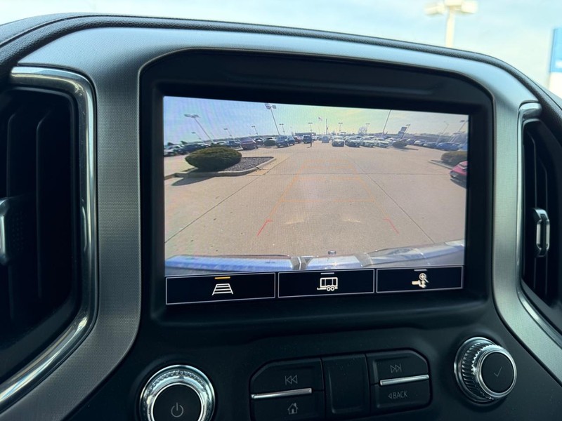 GMC Sierra 1500 Vehicle Full-screen Gallery Image 20