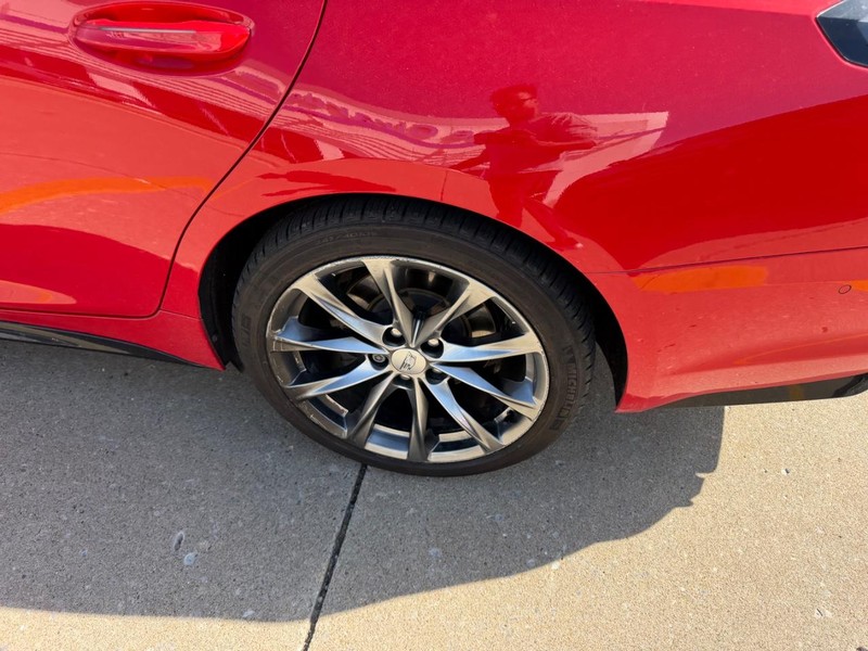 Cadillac CT5 Vehicle Full-screen Gallery Image 05