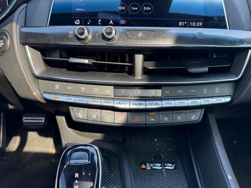 Cadillac CT5 Vehicle Full-screen Gallery Image 15