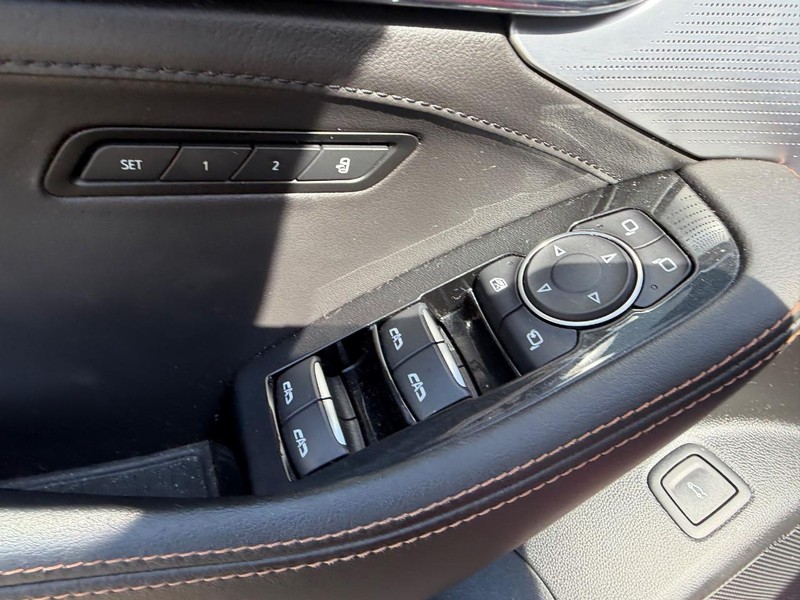 Cadillac CT5 Vehicle Full-screen Gallery Image 18