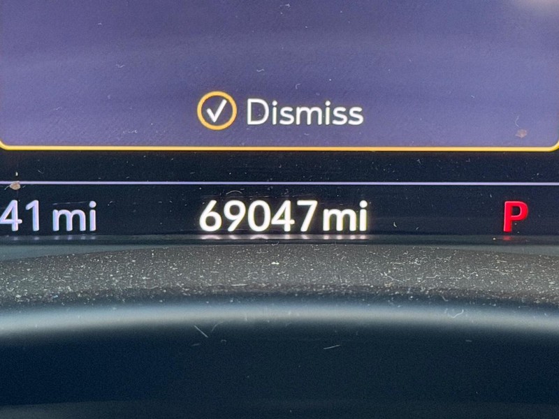 Cadillac CT5 Vehicle Full-screen Gallery Image 21