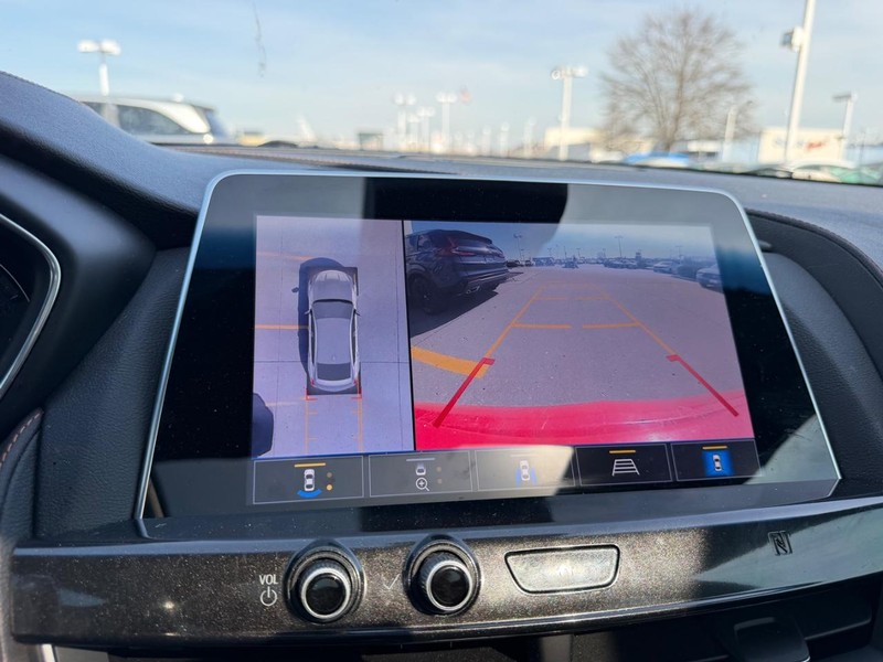 Cadillac CT5 Vehicle Full-screen Gallery Image 22