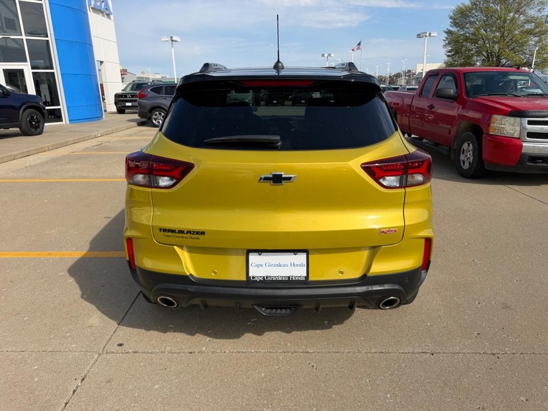 Chevrolet TrailBlazer Vehicle Full-screen Gallery Image 03