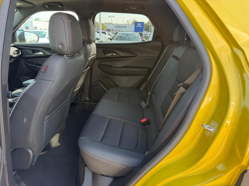 Chevrolet TrailBlazer Vehicle Full-screen Gallery Image 09