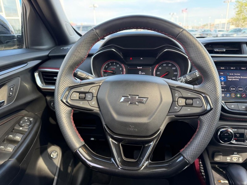 Chevrolet TrailBlazer Vehicle Full-screen Gallery Image 12