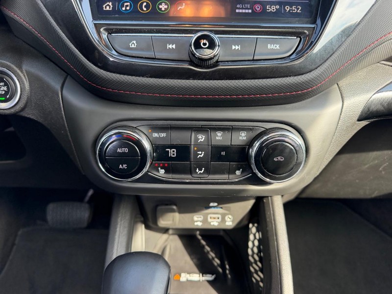 Chevrolet TrailBlazer Vehicle Full-screen Gallery Image 16