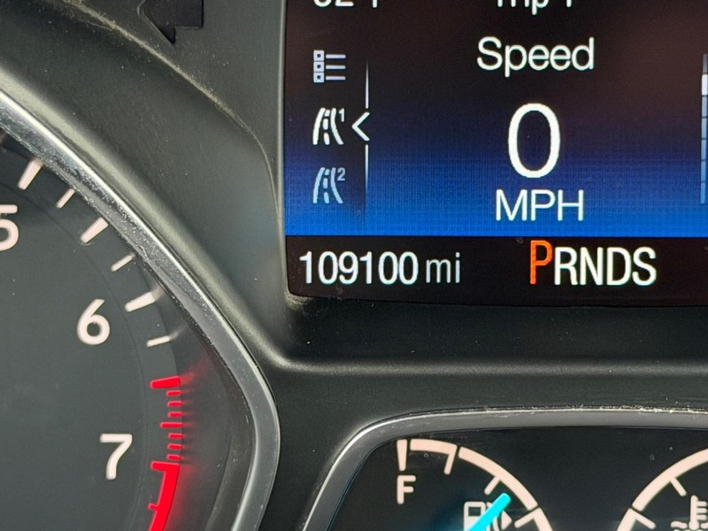 Ford Escape Vehicle Full-screen Gallery Image 20