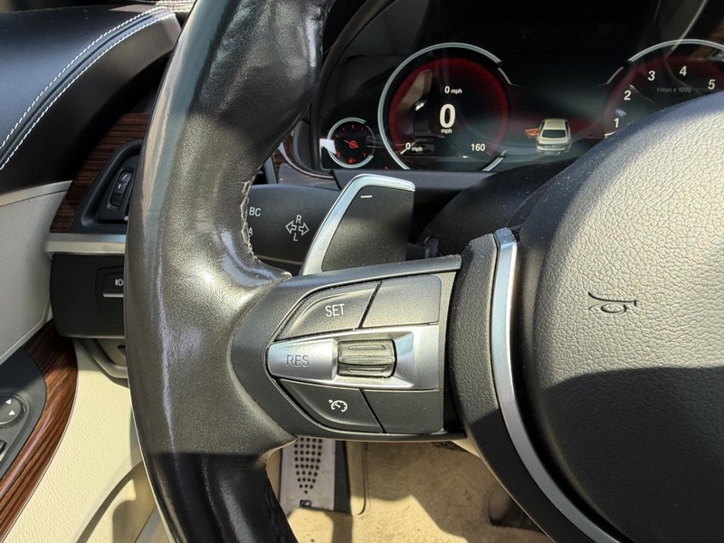 BMW 6 Series Vehicle Full-screen Gallery Image 13