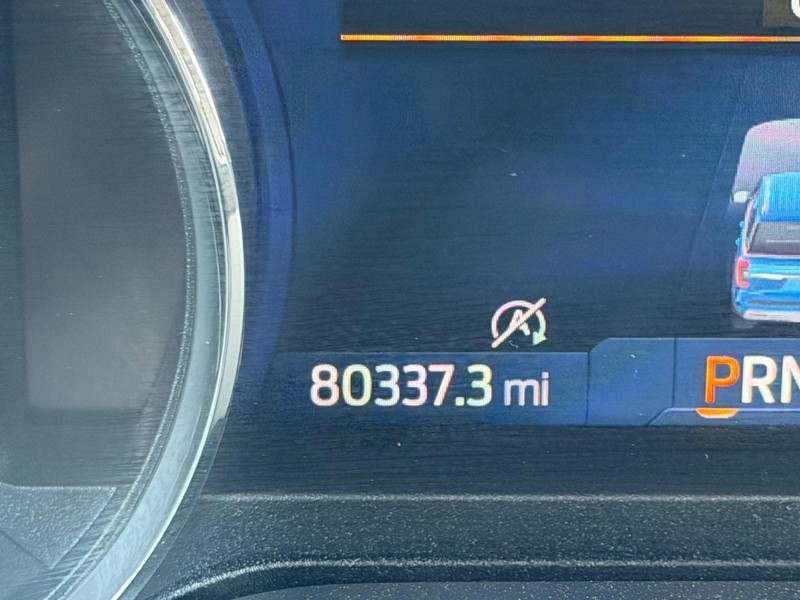 Ford Expedition Max Vehicle Full-screen Gallery Image 23