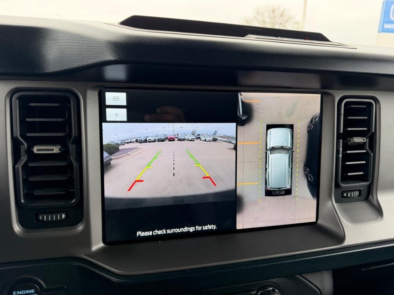 Ford Bronco Vehicle Full-screen Gallery Image 20