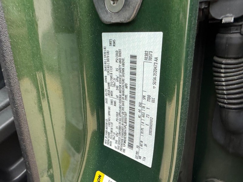 Ford Bronco Vehicle Full-screen Gallery Image 21