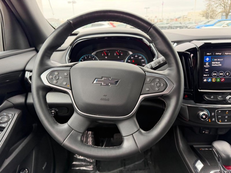 Chevrolet Traverse Vehicle Full-screen Gallery Image 13