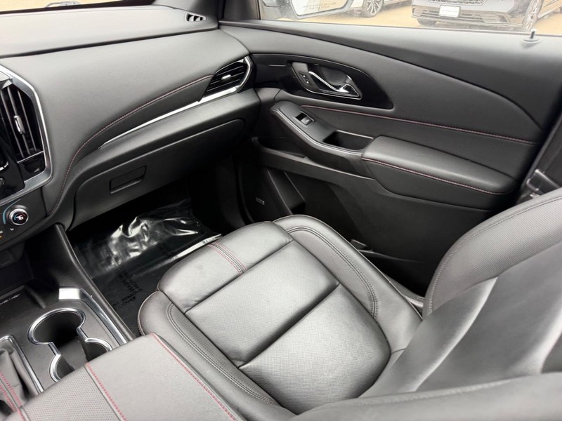 Chevrolet Traverse Vehicle Full-screen Gallery Image 19