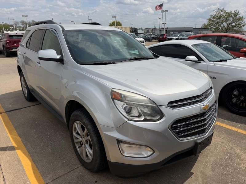 Chevrolet Equinox Vehicle Full-screen Gallery Image 02