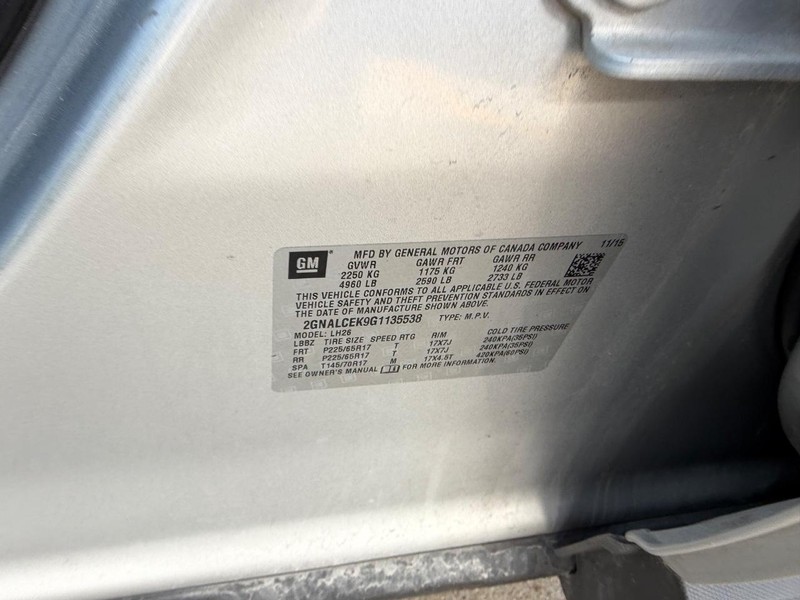 Chevrolet Equinox Vehicle Full-screen Gallery Image 21