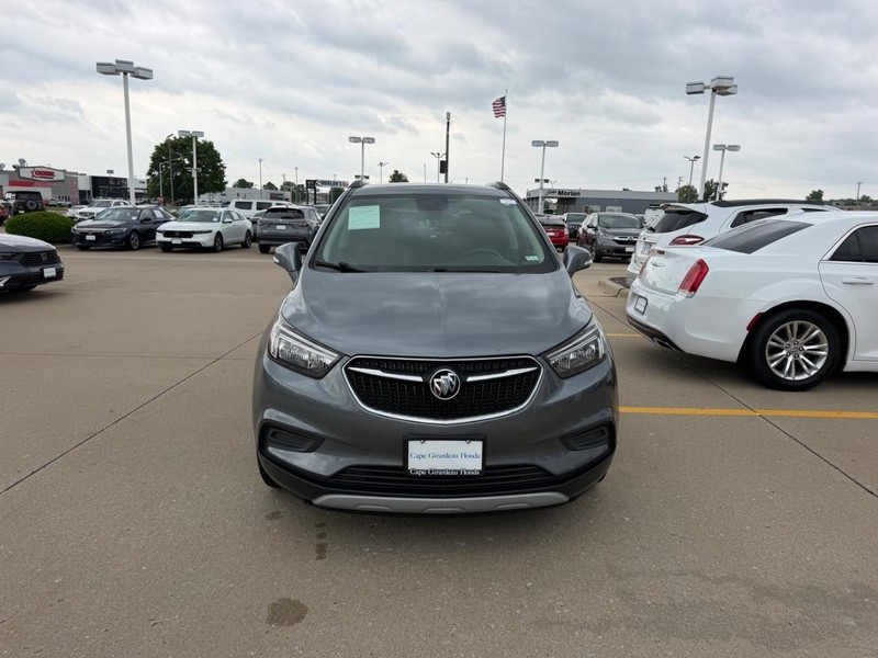 Buick Encore Vehicle Full-screen Gallery Image 07