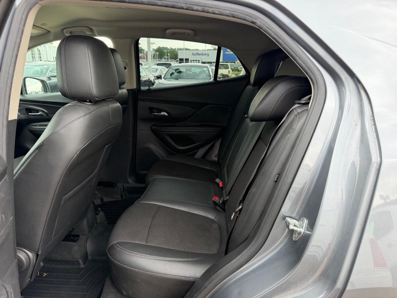 Buick Encore Vehicle Full-screen Gallery Image 08