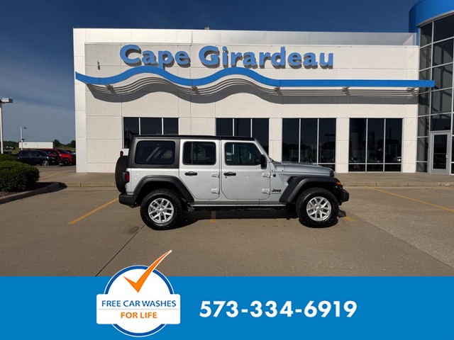 Cape Girardeau MO 2023 Jeep Wrangler more details - jeep wrangler