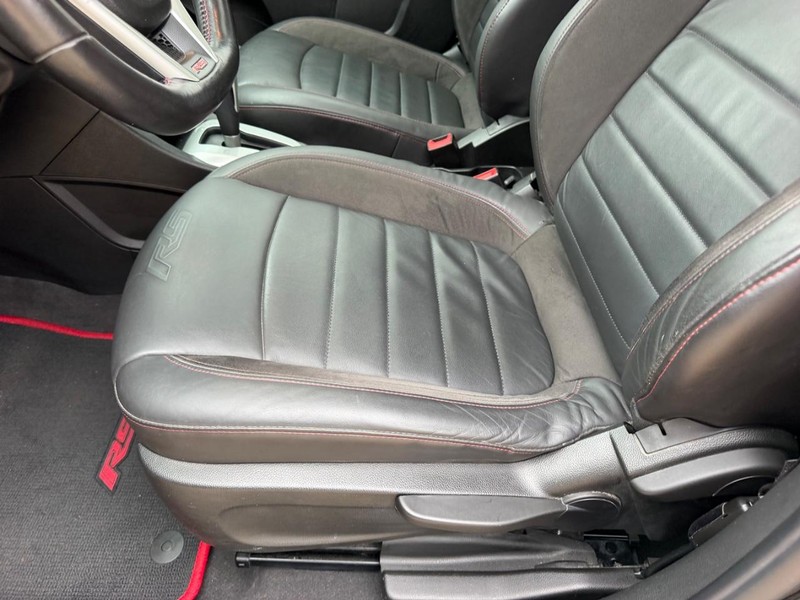 Chevrolet Sonic Vehicle Full-screen Gallery Image 19