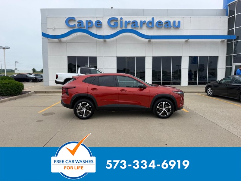 Chevrolet Trax Vehicle Full-screen Gallery Image 01