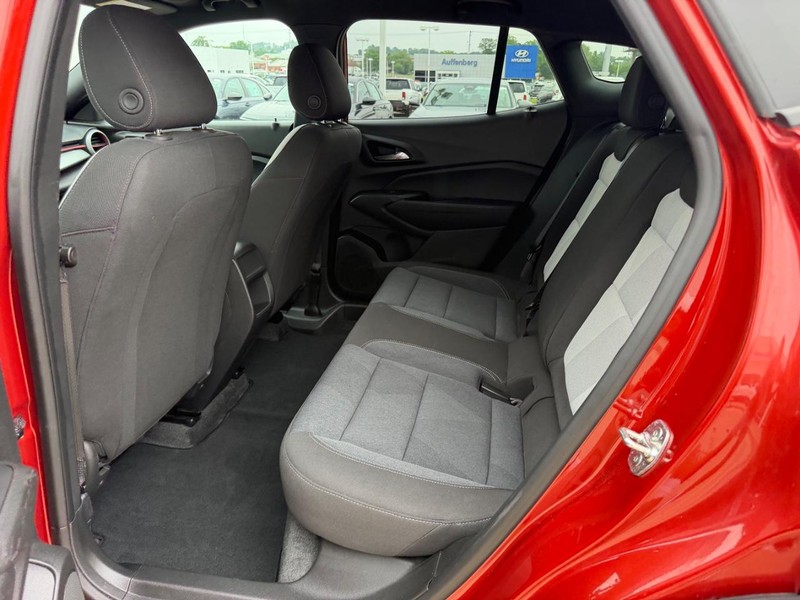 Chevrolet Trax Vehicle Full-screen Gallery Image 08