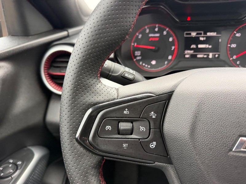 Chevrolet Trax Vehicle Full-screen Gallery Image 11