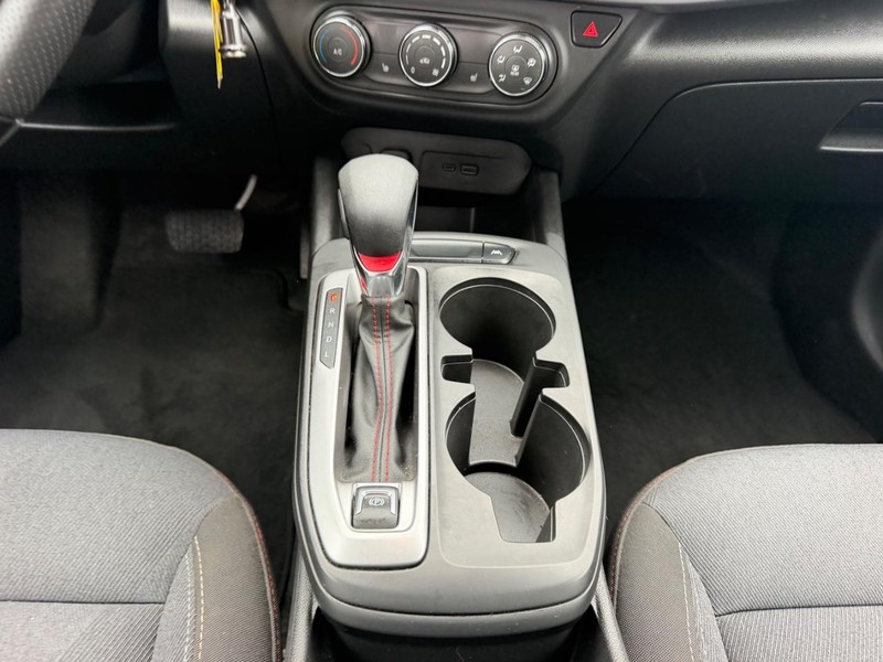 Chevrolet Trax Vehicle Full-screen Gallery Image 15