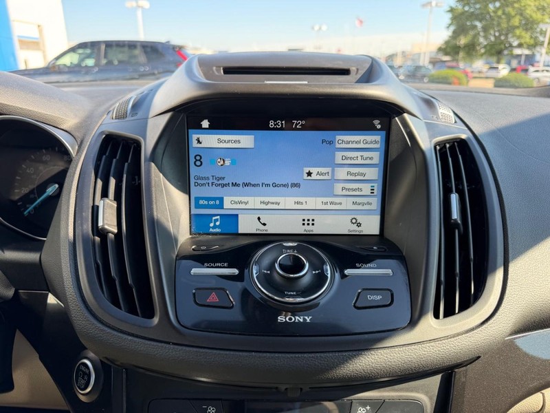 Ford Escape Vehicle Full-screen Gallery Image 14