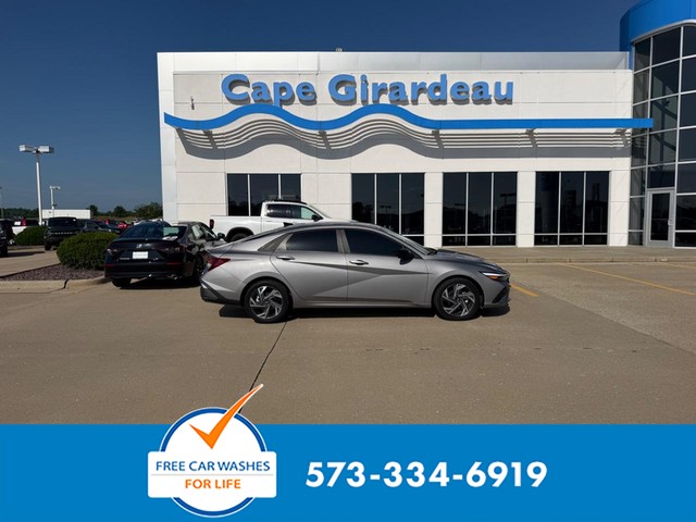 Cape Girardeau MO 2025 Hyundai Elantra more details - hyundai elantra