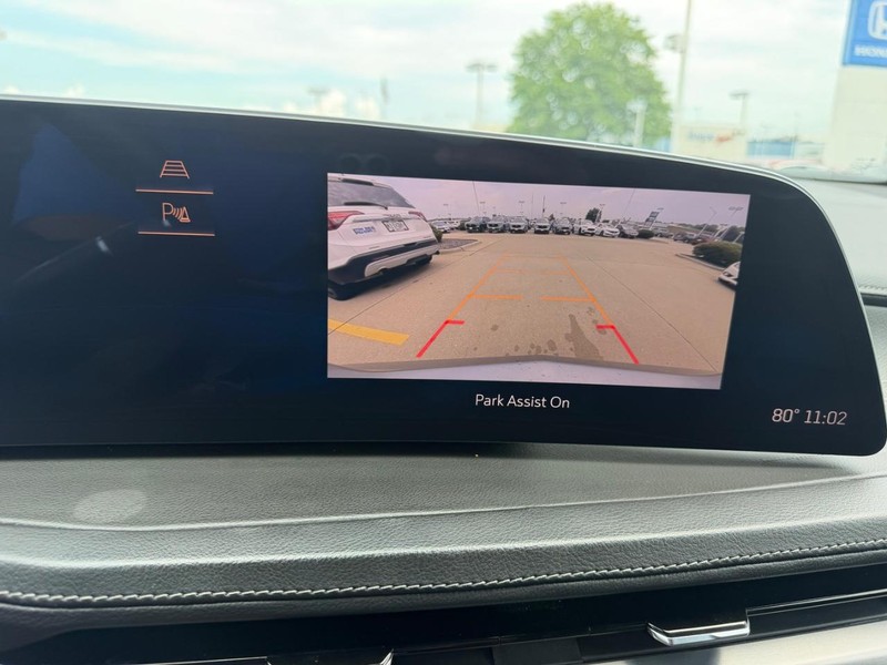 Cadillac XT4 Vehicle Full-screen Gallery Image 22
