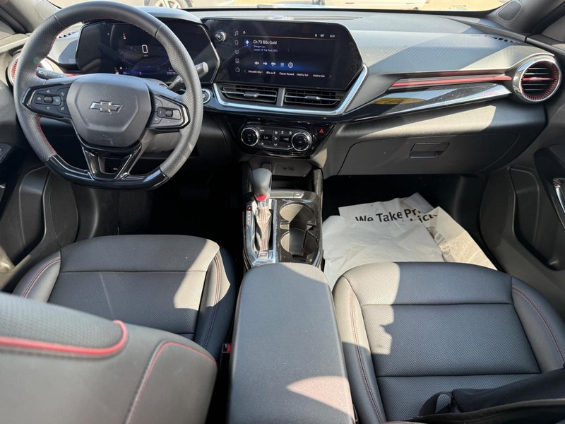Chevrolet Trax Vehicle Full-screen Gallery Image 12